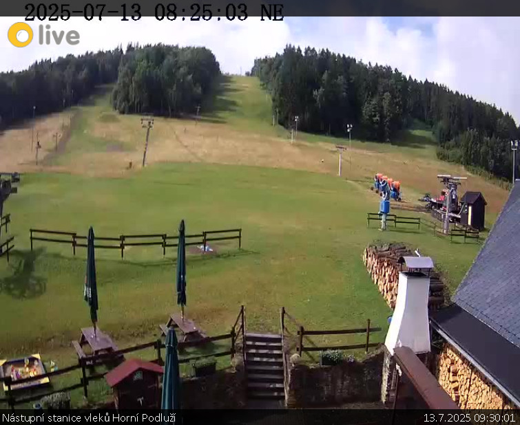 Skiareál Horní Podluží - Nástupní stanice vleků Horní Podluží - 13.7.2025 v 09:30 Skiareál Horní Podluží - Nástupní stanice vleků Horní Podluží - 13.7.2025 v 09:30