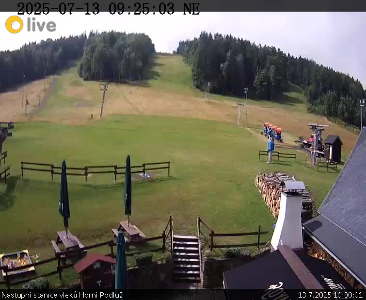 Skiareál Horní Podluží - Nástupní stanice vleků Horní Podluží - 13.7.2025 v 10:30 Skiareál Horní Podluží - Nástupní stanice vleků Horní Podluží - 13.7.2025 v 10:30