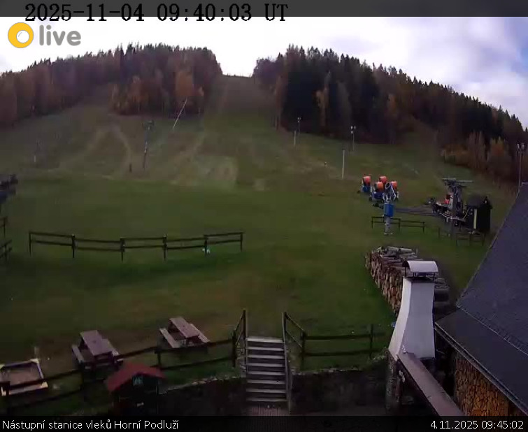 Skiareál Horní Podluží - Nástupní stanice vleků Horní Podluží - 4.11.2025 v 09:45