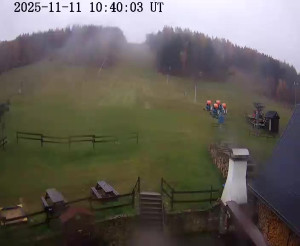 Skiareál Horní Podluží - Nástupní stanice vleků Horní Podluží - 11.11.2025 v 10:45 Skiareál Horní Podluží - Nástupní stanice vleků Horní Podluží - 11.11.2025 v 10:45