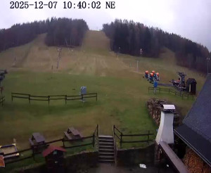 Skiareál Horní Podluží - Nástupní stanice vleků Horní Podluží - 7.12.2025 v 10:45 Skiareál Horní Podluží - Nástupní stanice vleků Horní Podluží - 7.12.2025 v 10:45