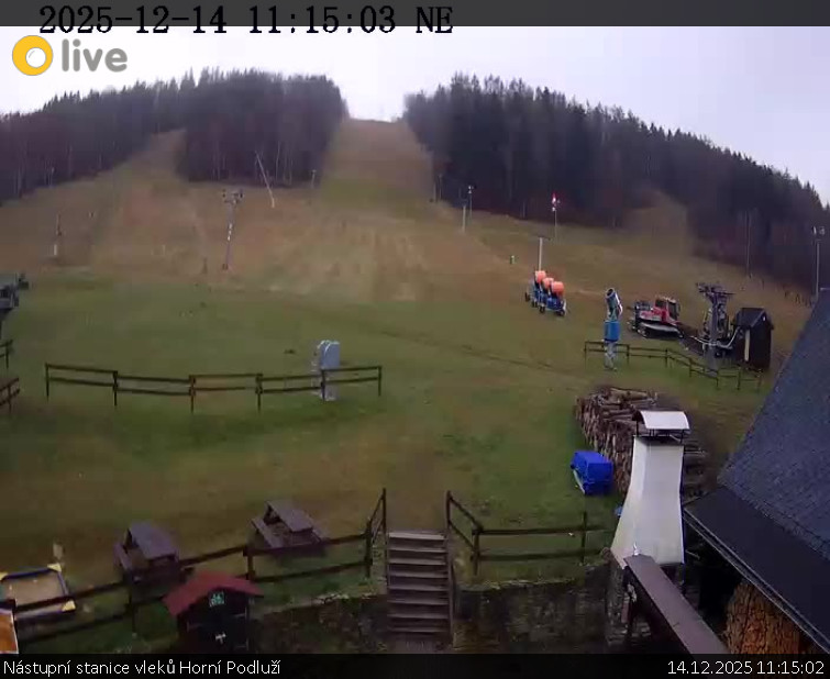 Skiareál Horní Podluží - Nástupní stanice vleků Horní Podluží - 14.12.2025 v 11:15
