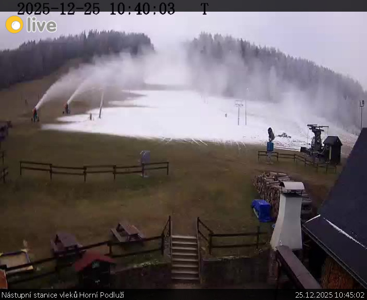 Skiareál Horní Podluží - Nástupní stanice vleků Horní Podluží - 25.12.2025 v 10:45