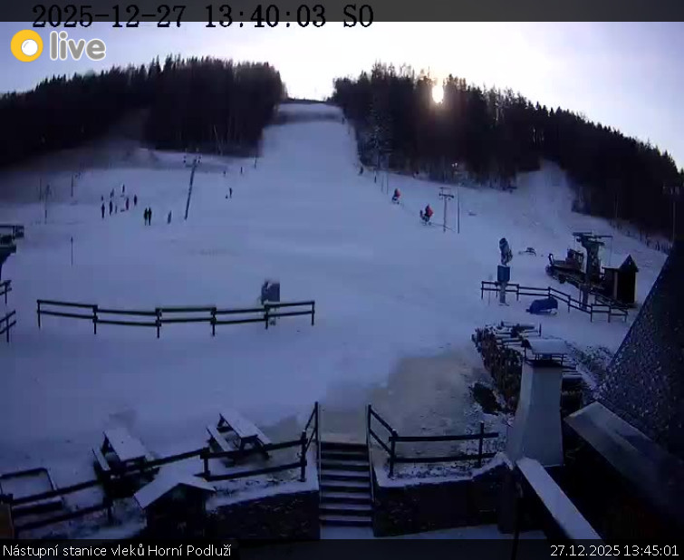 Skiareál Horní Podluží - Nástupní stanice vleků Horní Podluží - 27.12.2025 v 13:45