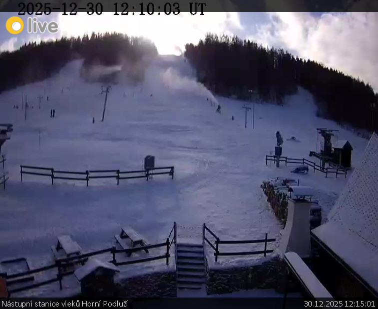 Skiareál Horní Podluží - Nástupní stanice vleků Horní Podluží - 30.12.2025 v 12:15