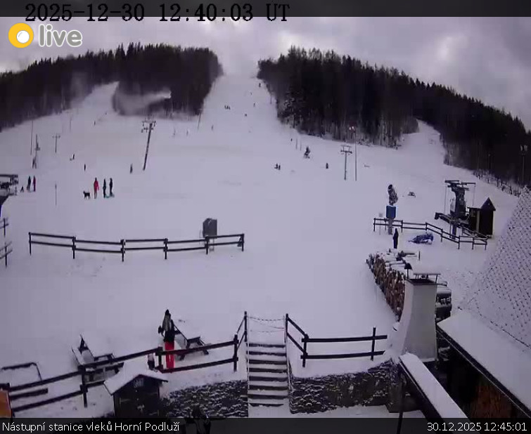 Skiareál Horní Podluží - Nástupní stanice vleků Horní Podluží - 30.12.2025 v 12:45
