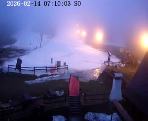 Skiareál Horní Podluží - Nástupní stanice vleků Horní Podluží - 14.2.2026 v 07:15