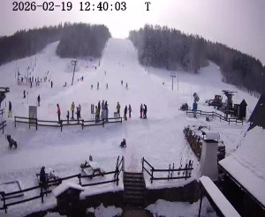 Skiareál Horní Podluží - Nástupní stanice vleků Horní Podluží - 19.2.2026 v 12:45 Skiareál Horní Podluží - Nástupní stanice vleků Horní Podluží - 19.2.2026 v 12:45