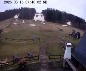 Skiareál Horní Podluží - Nástupní stanice vleků Horní Podluží - 15.3.2026 v 07:45 Skiareál Horní Podluží - Nástupní stanice vleků Horní Podluží - 15.3.2026 v 07:45