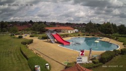 Hluk Swimming Pool