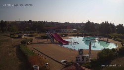 Hluk Swimming Pool