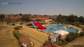 Hluk Swimming Pool
