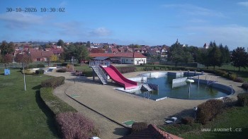 Hluk Swimming Pool