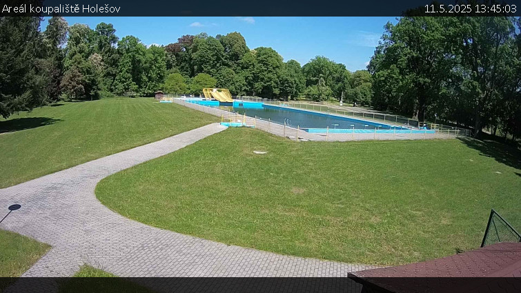 Zámecké koupaliště Holešov - Areál koupaliště Holešov - 11.5.2025 v 13:45 Zámecké koupaliště Holešov - Areál koupaliště Holešov - 11.5.2025 v 13:45