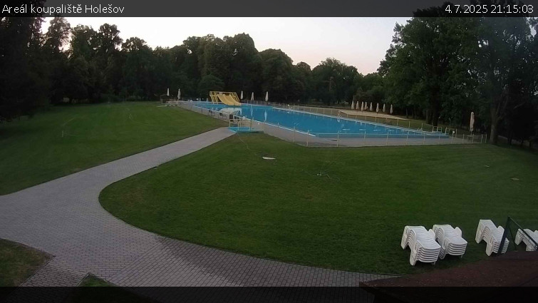 Zámecké koupaliště Holešov - Areál koupaliště Holešov - 4.7.2025 v 21:15 Zámecké koupaliště Holešov - Areál koupaliště Holešov - 4.7.2025 v 21:15