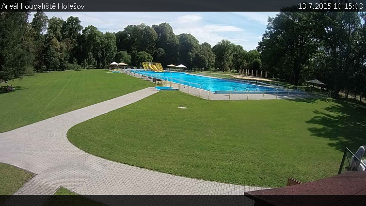 Zámecké koupaliště Holešov - Areál koupaliště Holešov - 13.7.2025 v 10:15 Zámecké koupaliště Holešov - Areál koupaliště Holešov - 13.7.2025 v 10:15