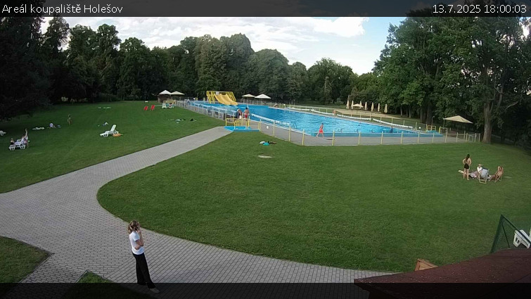 Zámecké koupaliště Holešov - Areál koupaliště Holešov - 13.7.2025 v 18:00 Zámecké koupaliště Holešov - Areál koupaliště Holešov - 13.7.2025 v 18:00