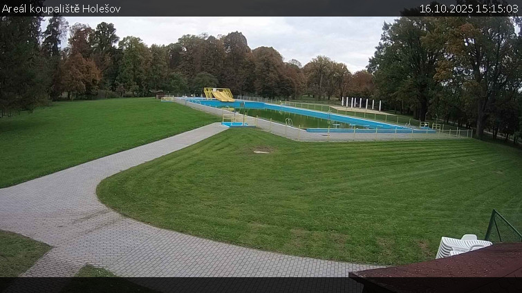 Zámecké koupaliště Holešov - Areál koupaliště Holešov - 16.10.2025 v 15:15 Zámecké koupaliště Holešov - Areál koupaliště Holešov - 16.10.2025 v 15:15