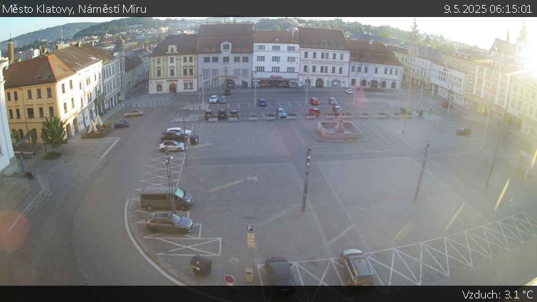Město Klatovy - Náměstí Míru - 9.5.2025 v 06:15 Město Klatovy - Náměstí Míru - 9.5.2025 v 06:15