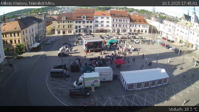 Město Klatovy - Náměstí Míru - 10.5.2025 v 17:45 Město Klatovy - Náměstí Míru - 10.5.2025 v 17:45