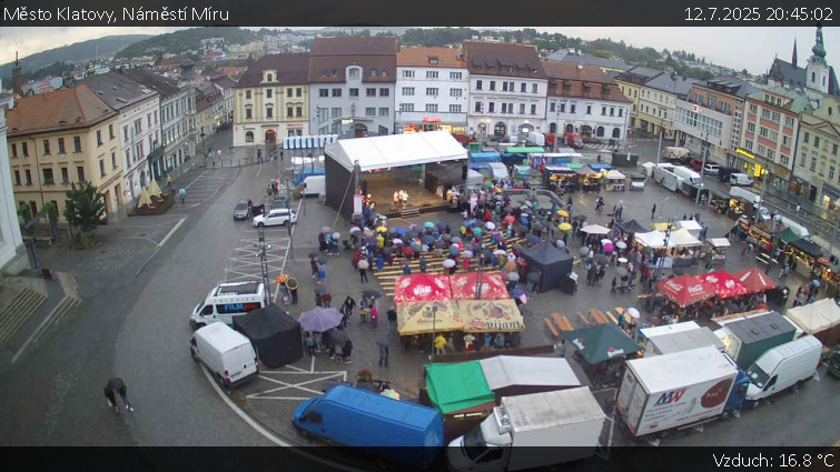 Město Klatovy - Náměstí Míru - 12.7.2025 v 20:45 Město Klatovy - Náměstí Míru - 12.7.2025 v 20:45