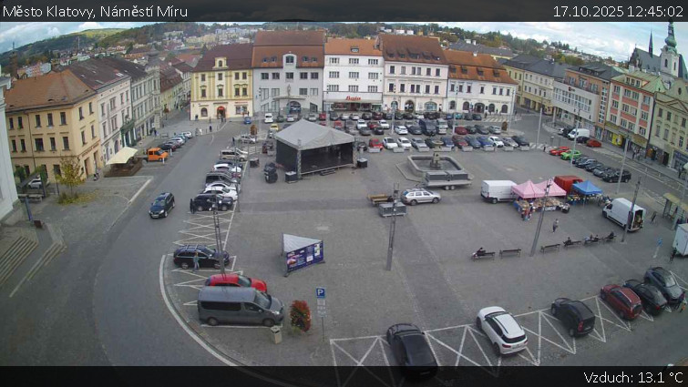 Město Klatovy - Náměstí Míru - 17.10.2025 v 12:45 Město Klatovy - Náměstí Míru - 17.10.2025 v 12:45