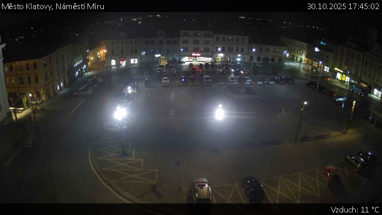 Město Klatovy - Náměstí Míru - 30.10.2025 v 17:45 Město Klatovy - Náměstí Míru - 30.10.2025 v 17:45
