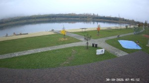 Schwimmbad Michal, Sokolov - Wasseroberfläche - 30.10.2026 v 07:45 Schwimmbad Michal, Sokolov - Wasseroberfläche - 30.10.2026 v 07:45