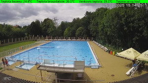 Koupaliště Osíčko - Hlavní bazen - 25.6.2025 v 15:15