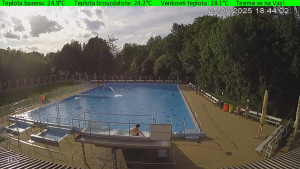 Koupaliště Osíčko - Hlavní bazen - 25.6.2025 v 18:45