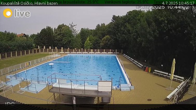 Koupaliště Osíčko - Hlavní bazen - 4.7.2025 v 10:45 Koupaliště Osíčko - Hlavní bazen - 4.7.2025 v 10:45
