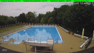 Koupaliště Osíčko - Hlavní bazen - 4.7.2025 v 12:45