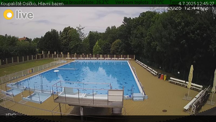 Koupaliště Osíčko - Hlavní bazen - 4.7.2025 v 12:45 Koupaliště Osíčko - Hlavní bazen - 4.7.2025 v 12:45