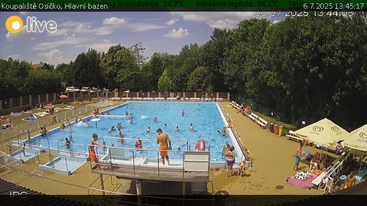 Koupaliště Osíčko - Hlavní bazen - 6.7.2025 v 13:45 Koupaliště Osíčko - Hlavní bazen - 6.7.2025 v 13:45