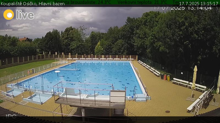 Koupaliště Osíčko - Hlavní bazen - 17.7.2025 v 13:15 Koupaliště Osíčko - Hlavní bazen - 17.7.2025 v 13:15