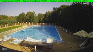 Koupaliště Osíčko - Hlavní bazen - 15.8.2025 v 08:45