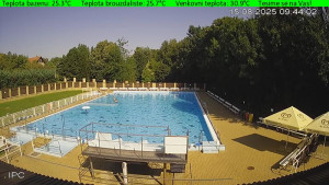 Koupaliště Osíčko - Hlavní bazen - 15.8.2025 v 09:45