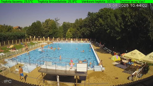 Koupaliště Osíčko - Hlavní bazen - 15.8.2025 v 10:45
