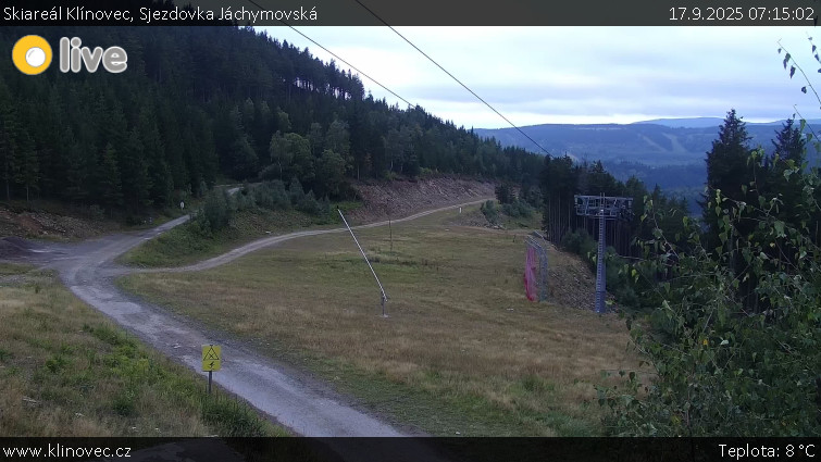 Skiareál Klínovec - Sjezdovka Jáchymovská, lanovka Prima Express - 17.9.2025 v 07:15