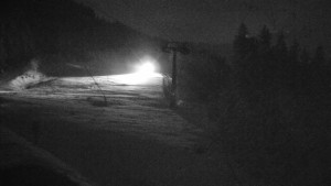 Skiareál Klínovec - Sjezdovka Jáchymovská, lanovka Prima Express - 25.11.2025 v 18:45