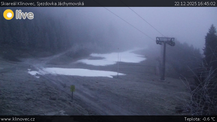Skiareál Klínovec - Sjezdovka Jáchymovská, lanovka Prima Express - 22.12.2025 v 16:45