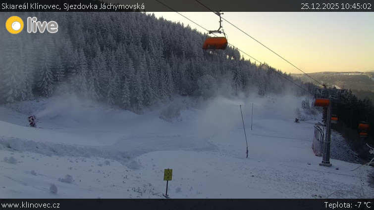 Skiareál Klínovec - Sjezdovka Jáchymovská, lanovka Prima Express - 25.12.2025 v 10:45