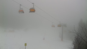 Skiareál Klínovec - Sjezdovka Jáchymovská, lanovka Prima Express - 15.1.2026 v 09:31