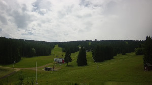 Skiareál Klínovec - Sjezdovka Pařezovka, lanovka CineStar Express - 26.6.2025 v 12:45