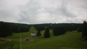 Skiareál Klínovec - Sjezdovka Pařezovka, lanovka CineStar Express - 26.6.2025 v 13:45