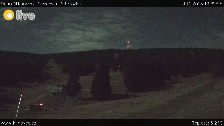 Skiareál Klínovec - Sjezdovka Pařezovka, lanovka CineStar Express - 4.11.2025 v 19:32