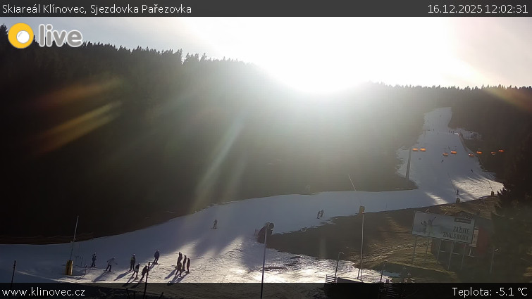 Skiareál Klínovec - Sjezdovka Pařezovka, lanovka CineStar Express - 16.12.2025 v 12:02
