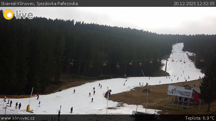 Skiareál Klínovec - Sjezdovka Pařezovka, lanovka CineStar Express - 20.12.2025 v 12:32