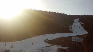 Skiareál Klínovec - Sjezdovka Pařezovka, lanovka CineStar Express - 21.12.2025 v 10:32