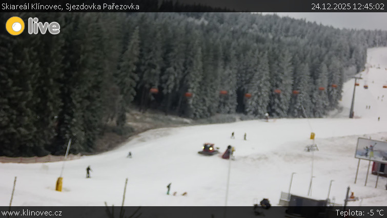 Skiareál Klínovec - Sjezdovka Pařezovka, lanovka CineStar Express - 24.12.2025 v 12:45